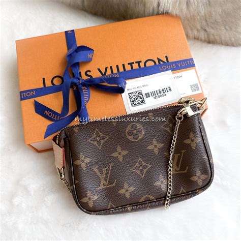 louis vuitton mini pochette 2021|Louis Vuitton mini monogram.